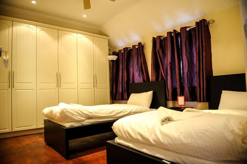 The Greyhound Cottage Chigwell Eksteriør billede