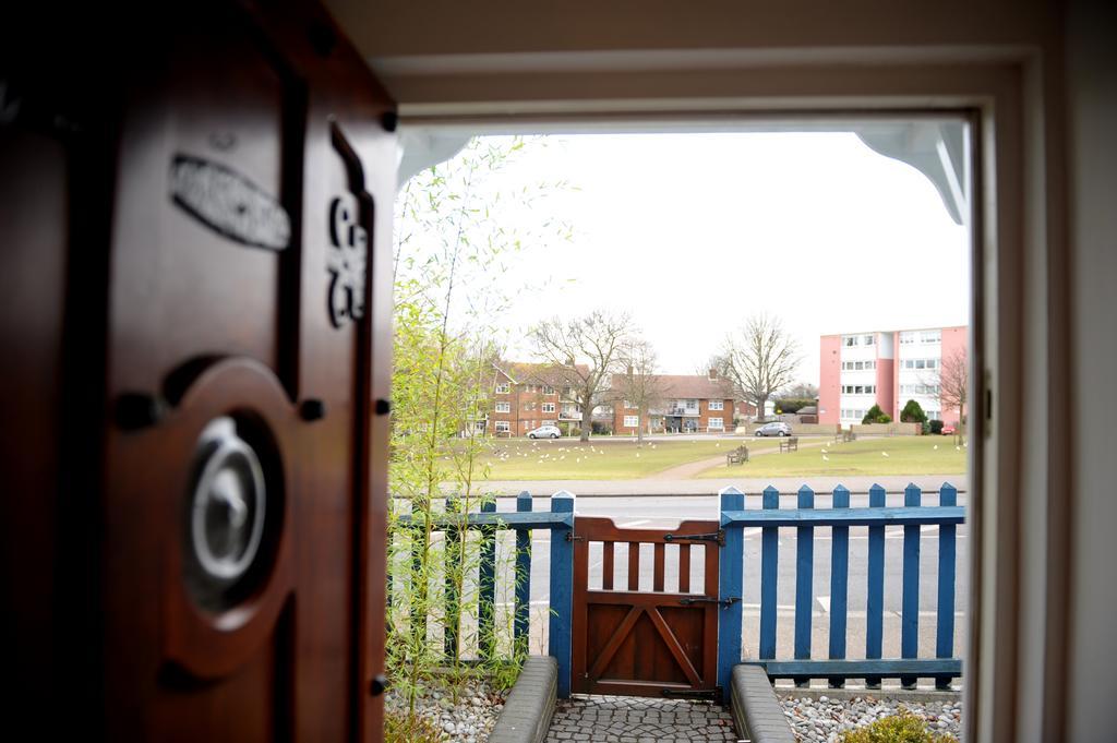 The Greyhound Cottage Chigwell Eksteriør billede