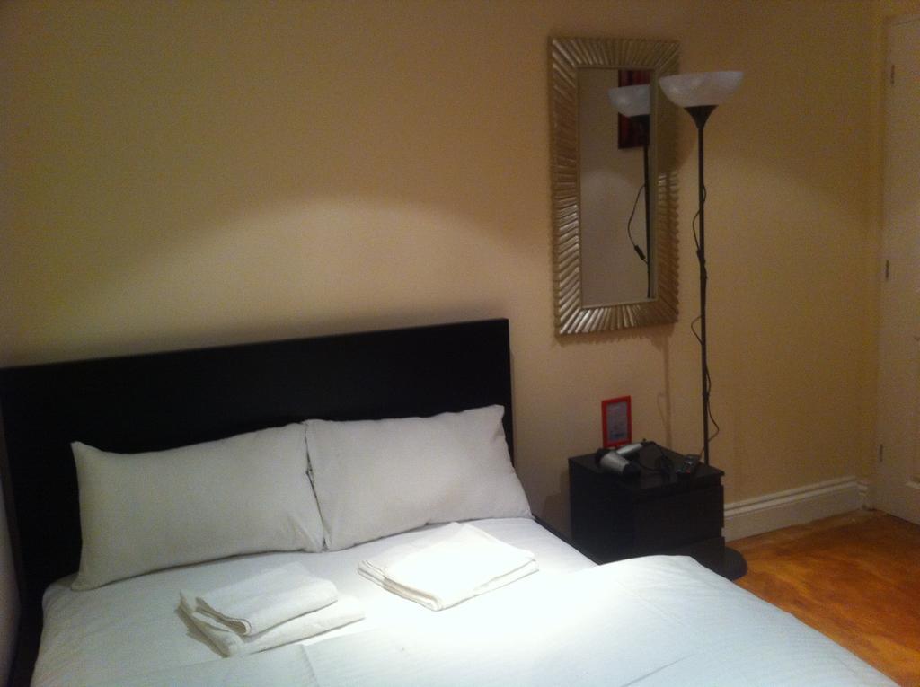 The Greyhound Cottage Chigwell Værelse billede