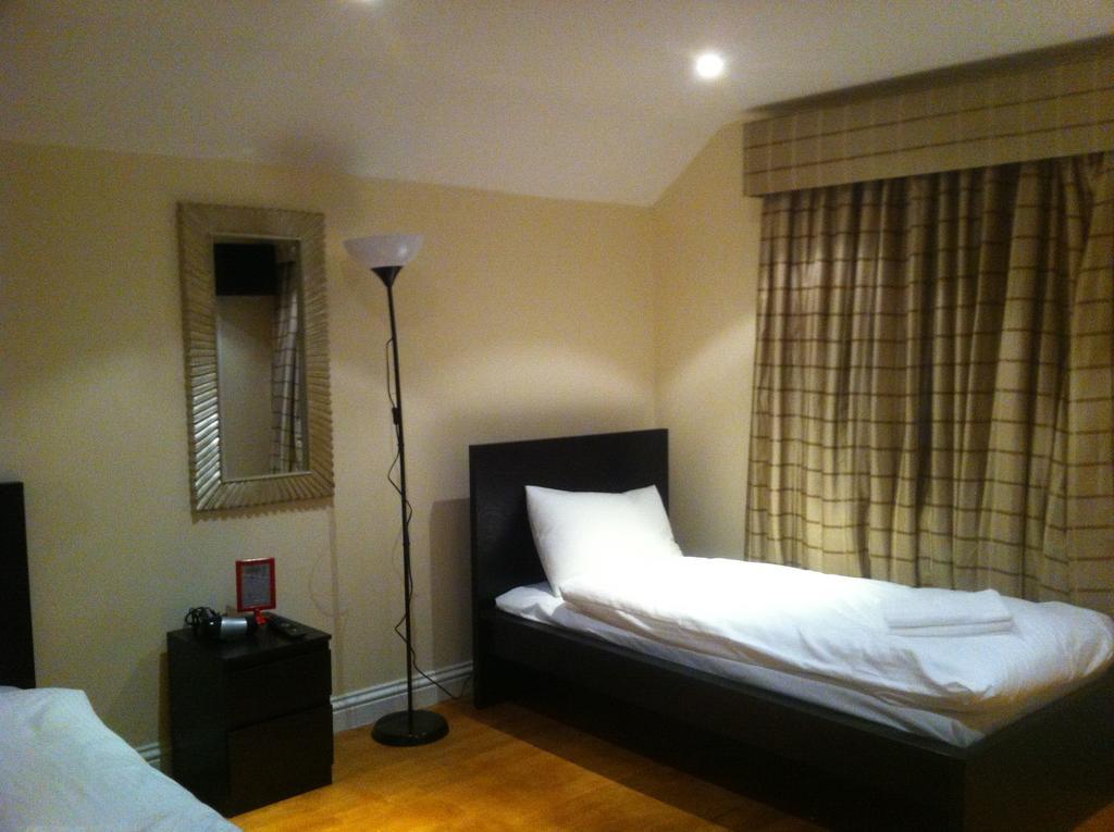 The Greyhound Cottage Chigwell Værelse billede