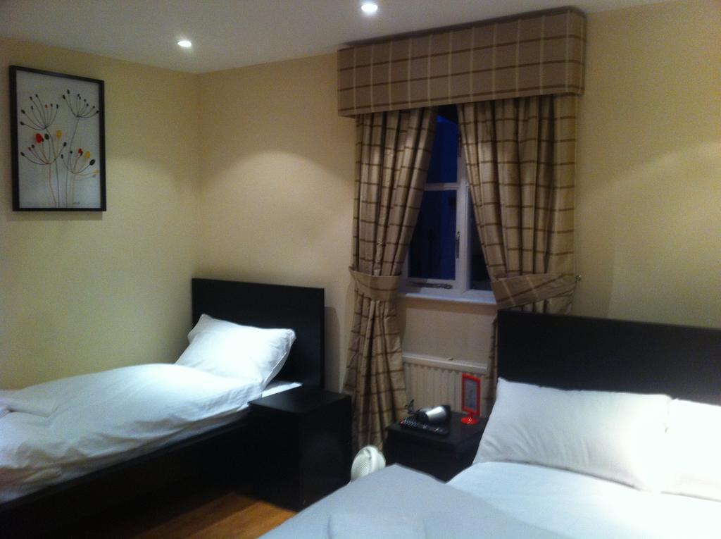 The Greyhound Cottage Chigwell Værelse billede