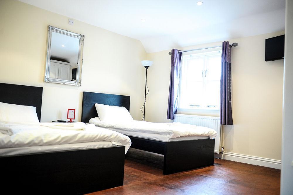 The Greyhound Cottage Chigwell Eksteriør billede