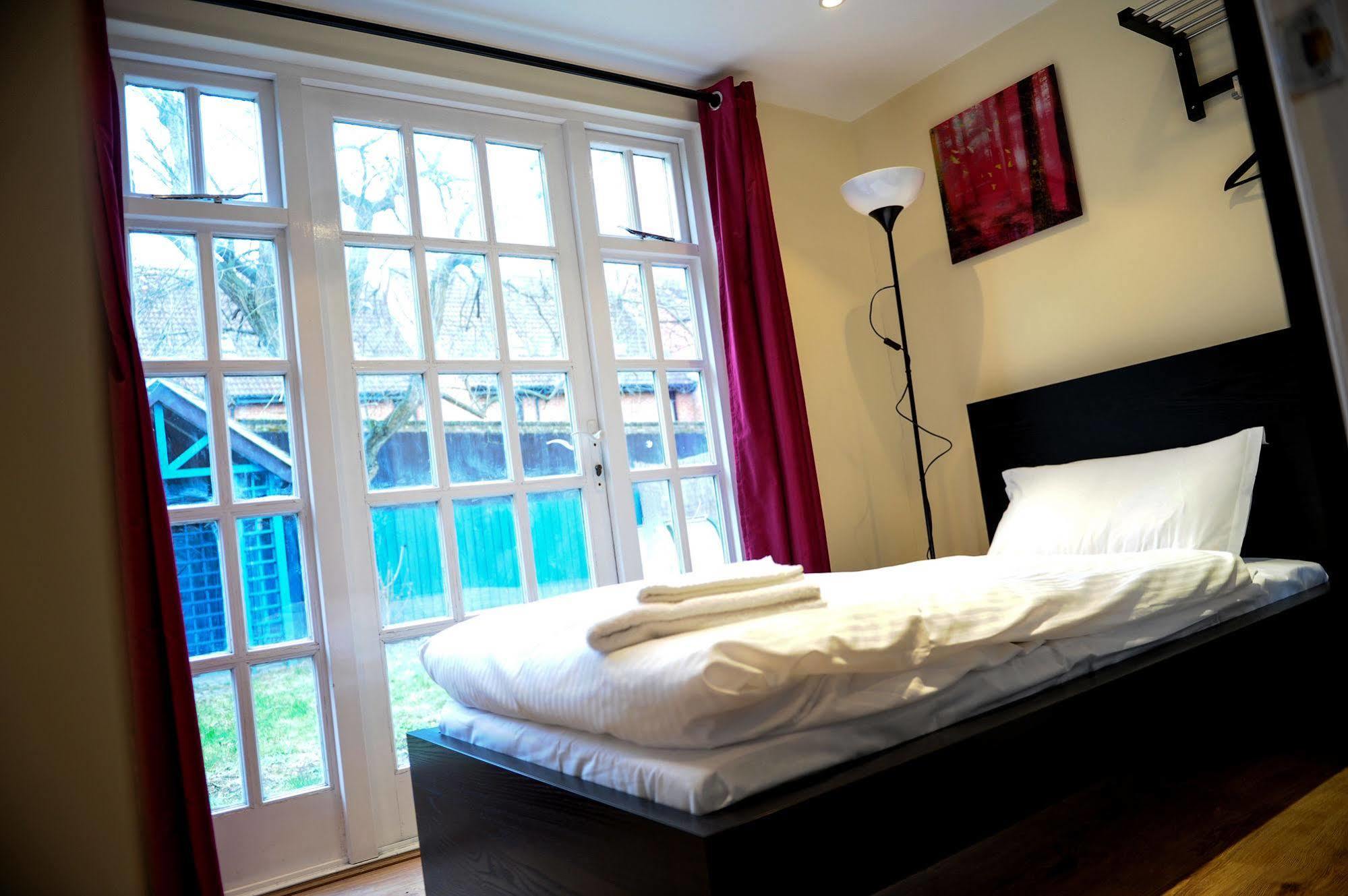 The Greyhound Cottage Chigwell Eksteriør billede