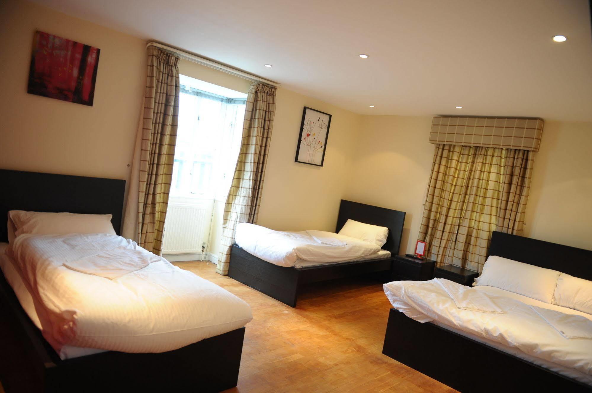 The Greyhound Cottage Chigwell Eksteriør billede