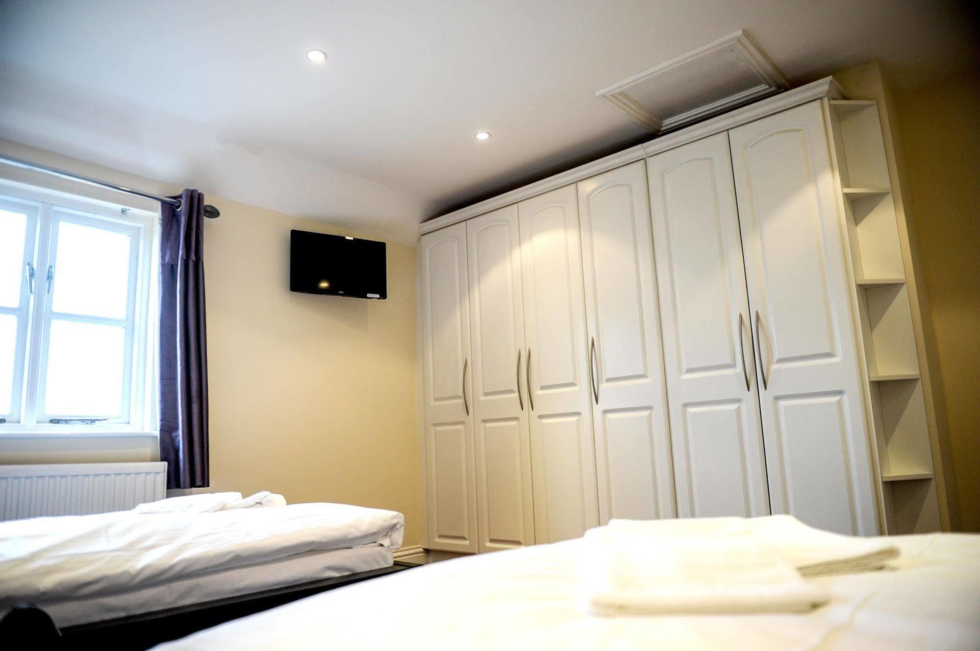 The Greyhound Cottage Chigwell Eksteriør billede